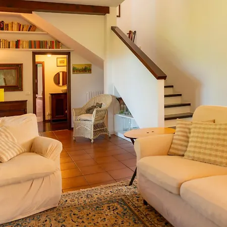 Camelia With Garden By Wonderful Italy Holiday home *