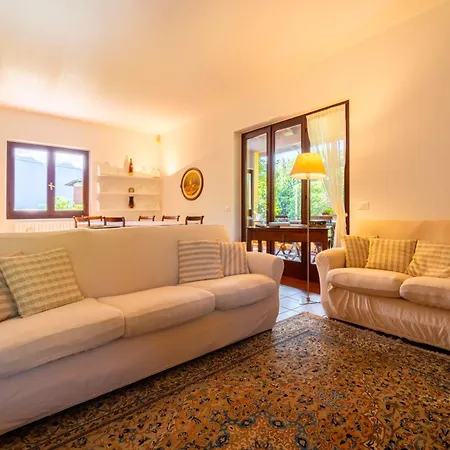 Camelia With Garden By Wonderful Italy Holiday home Bellagio