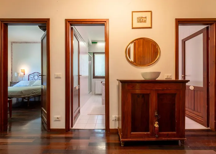 Camelia With Garden By Wonderful Italy 度假居