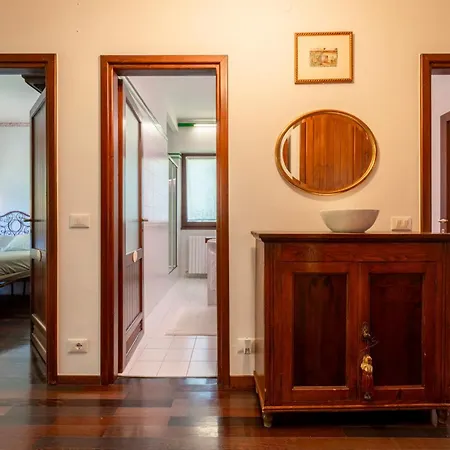 Camelia With Garden By Wonderful Italy Hébergement de vacances